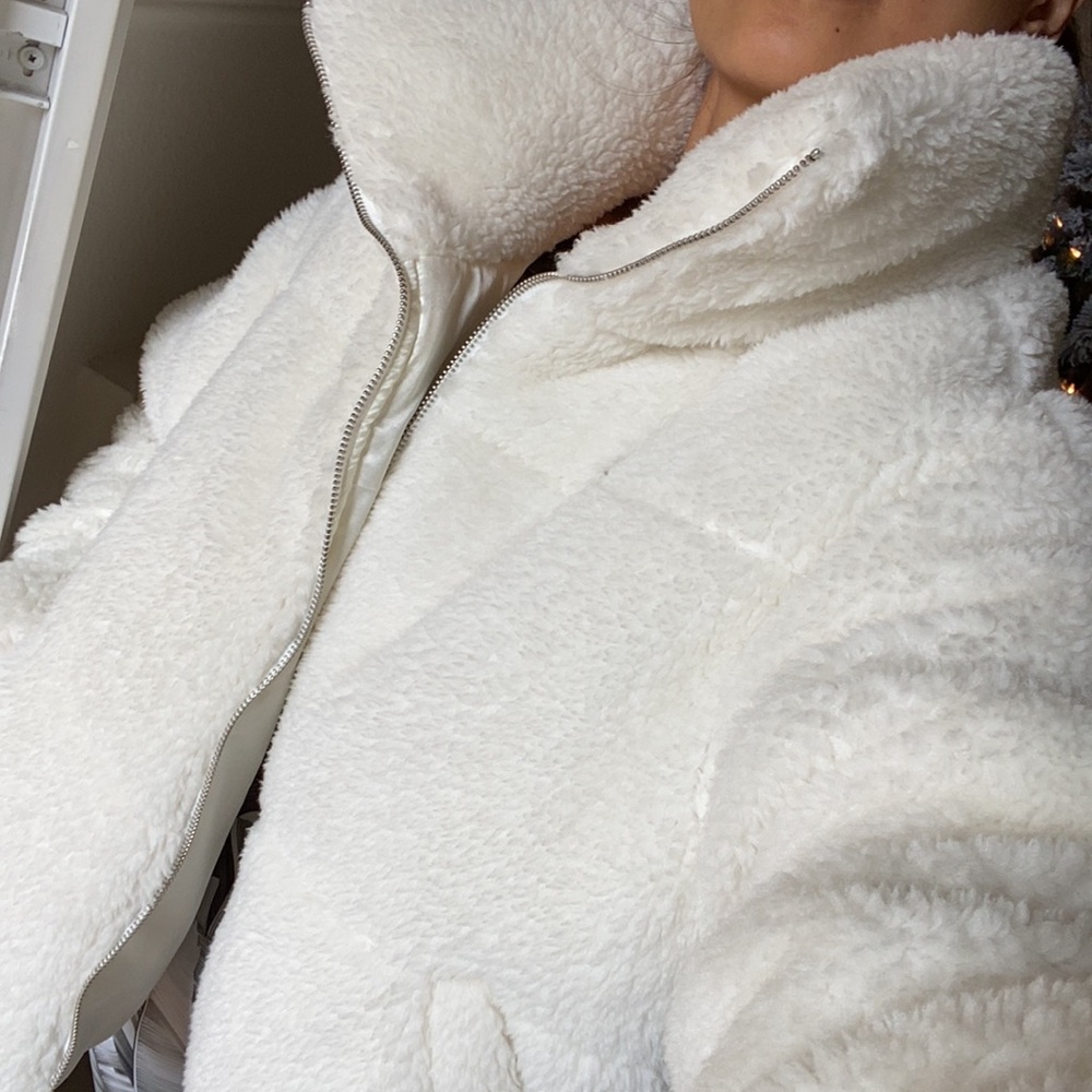 BOOHOO White Teddy puff winter coat SMALL